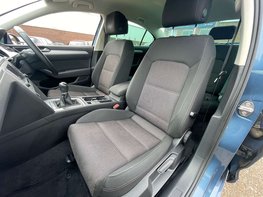 Volkswagen Passat 2.0 Passat SE Business TDI BlueMotion Technology 4dr 59