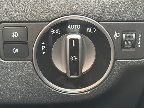 Mercedes-Benz GLA Class GLA 200 SE 25