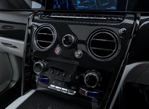 Rolls-Royce Cullinan Series II BLACK BADGE 25