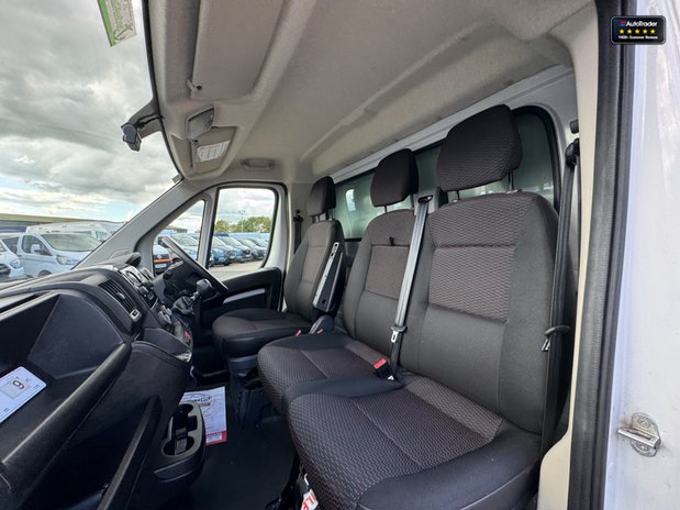 Peugeot Boxer XLWB L4 Luton Bluehdi 335 Air Con Tail Lift EURO 6 SELECT 16