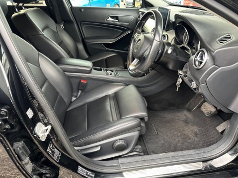 Mercedes-Benz GLA 2.1 GLA200d Sport 7G-DCT Euro 6 (s/s) 5dr 9