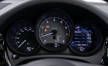 Porsche Macan S 17