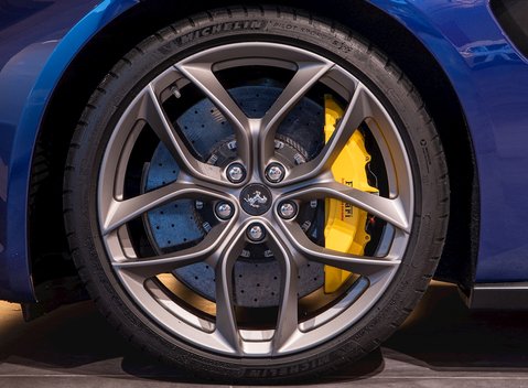 Ferrari GTC4 Lusso T 6