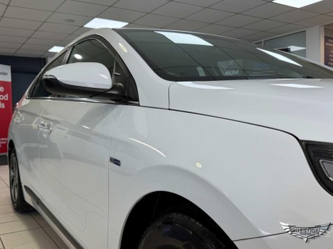 Hyundai IONIQ 1.6 h-GDi Premium DCT Euro 6 (s/s) 5dr 67