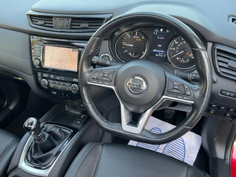 Nissan X-Trail 1.7 dCi Tekna 4WD Euro 6 (s/s) 5dr 17