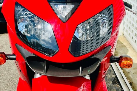 Kawasaki ZX ZX12-R 17