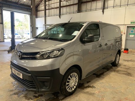 Toyota Proace L2 ICON CRC