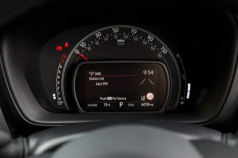 Toyota Aygo X VVT-I PURE 10