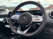 Mercedes-Benz GLB GLB 220 D 4MATIC AMG LINE PREMIUM PLUS 19