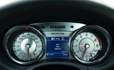 Mercedes-Benz SLS AMG 16