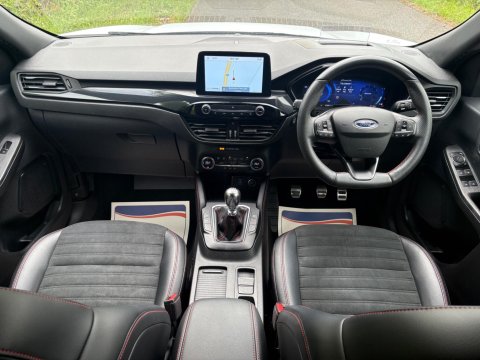 Ford Kuga ST-LINE FIRST EDITION 14