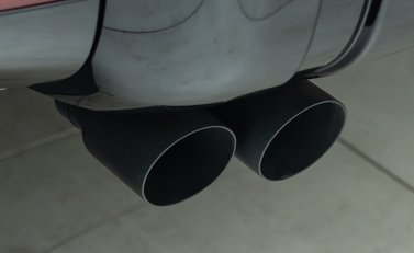 Land Rover Defender 90 V8 P525 URBAN 38