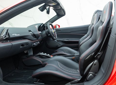 Ferrari 488 SPIDER 18