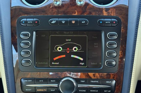 Bentley Continental GT - 16 SERVICES RECORDED -MASSAGE SEATS -POWER BOOT -BLUETOOTH 39