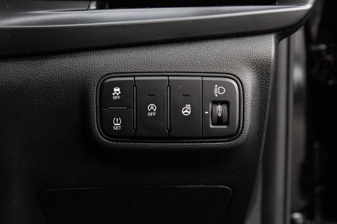 Hyundai BAYON T-GDI PREMIUM DCT MHEV 16