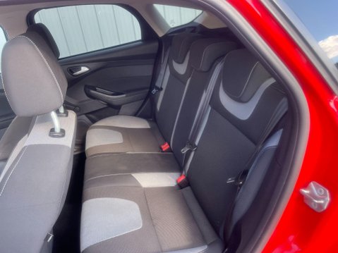 Ford Focus 1.6 TDCi Zetec S Euro 5 (s/s) 5dr 33
