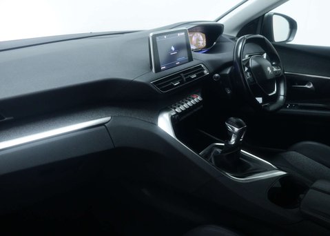 Peugeot 3008 1.5 3008 Allure Blue HDi S/S 5dr 38