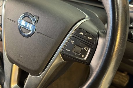 Volvo V40 1.6 T4 Lux Hatchback 5dr Petrol Powershift Euro 5 (s/s) (180 ps) 83