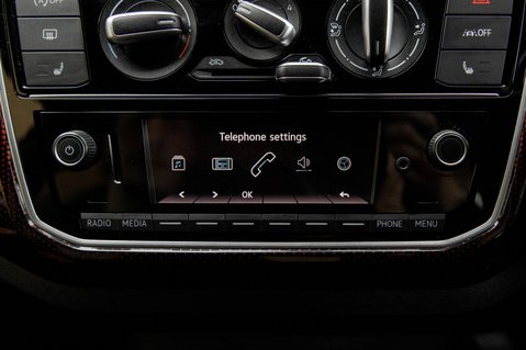 Volkswagen Up GTI 26