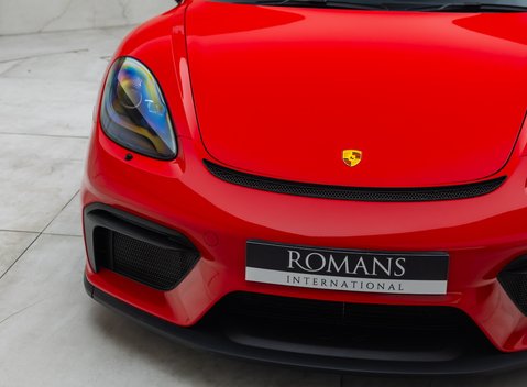 Porsche Cayman GT4 (718) 28