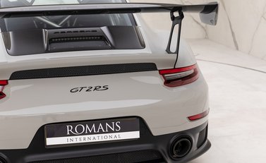 Porsche 911 (991.2) GT2 RS Weissach 23