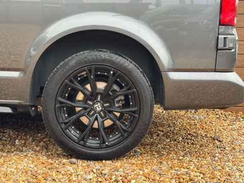Volkswagen Transporter 2.0 Transporter T30 Highline TDI Semi-Auto 18
