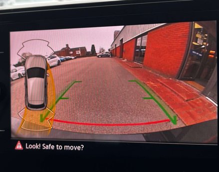 Volkswagen T-Roc 1.5 T-Roc Match TSI S-A 5dr 33