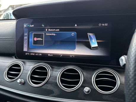 Mercedes-Benz E Class 2.0 E220d AMG Line (Premium Plus) Estate 5dr Diesel G-Tronic+ Euro 6 (s/s) 32