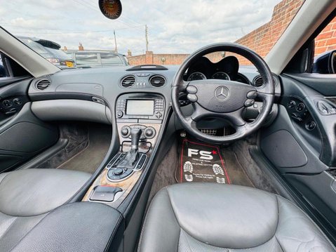Mercedes-Benz SL Series 3.7 SL350 Convertible 2dr Petrol Automatic (281 g/km, 245 bhp) 11