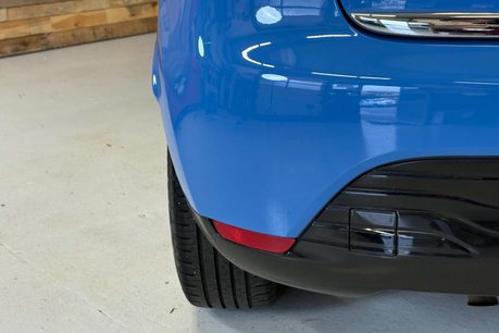 Renault Clio 0.9 TCe Dynamique MediaNav Hatchback 5dr Petrol Manual Euro 5 (s/s) (90 ps) 64