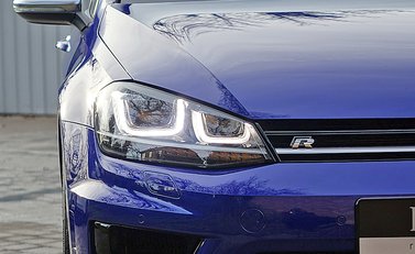 Volkswagen Golf R 18