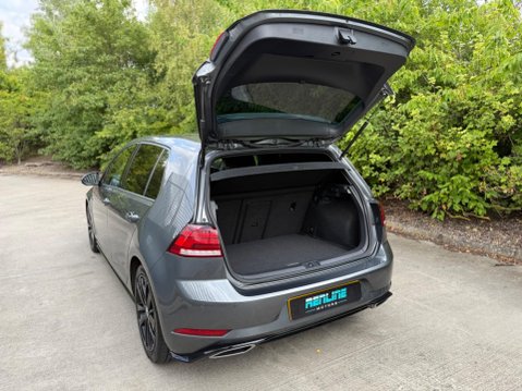 Volkswagen Golf 2.0 TDI R-Line DSG Euro 6 (s/s) 5dr 28