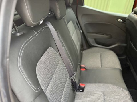 Renault Clio 1.6 Clio Techno E-Tech HEV Auto 5dr 70