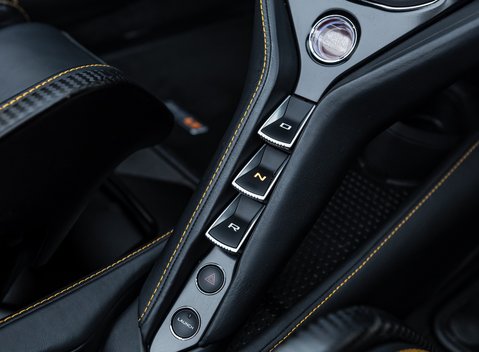 McLaren 765LT Spider 25