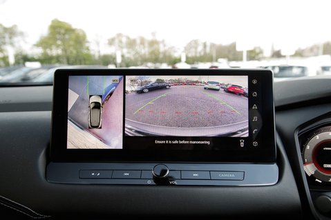 Nissan Qashqai DIG-T N-CONNECTA MHEV 27