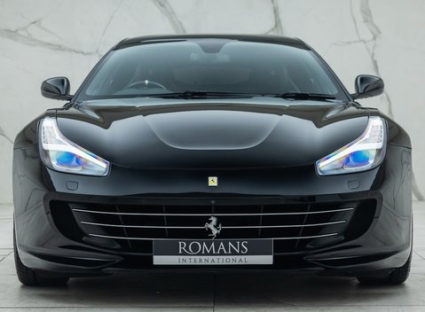 Ferrari GTC4 Lusso T 7