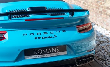 Porsche 911 (991.2) Turbo S Cabriolet 27