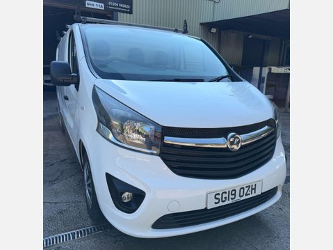 Vauxhall Vivaro 1.6 CDTi 2900 Sportive Panel Van 5dr Diesel Manual L2 H1 Euro 6 (120 ps) 4