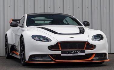 Aston Martin Vantage GT12 1