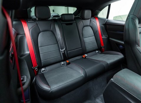 Porsche Macan GTS Electric 15