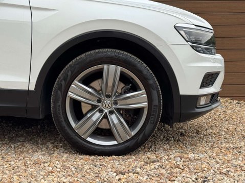 Volkswagen Tiguan 2.0 Tiguan SEL TDI BlueMotion Technology 4Motion Semi-Auto 4WD 5dr 13