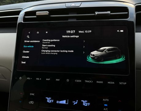 Hyundai TUCSON T-GDI ULTIMATE Petrol Hybrid 36