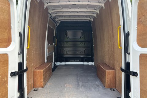 Volkswagen Crafter CR35 L2 H2 177 ps Tdi Trendline DSG 13