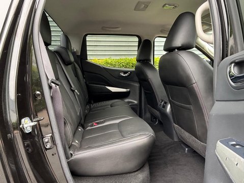 Nissan Navara DCI TEKNA SHR DCB 29