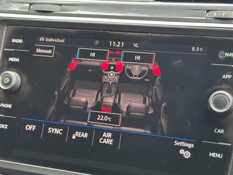 Volkswagen Tiguan 2.0 TDI SE Navigation DSG 4Motion Euro 6 (s/s) 5dr 31