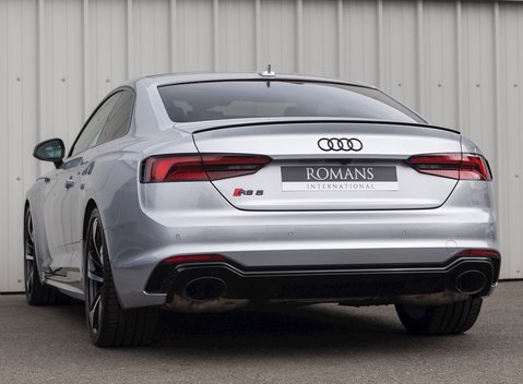 Audi RS5 Coupé Sport Edition 3