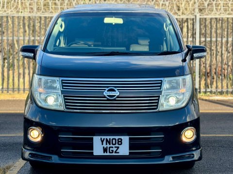 Nissan Elgrand 3.5 V6 HIGHWAY STAR+HIGH SPEC+GENUINE MILES+CARVX 4