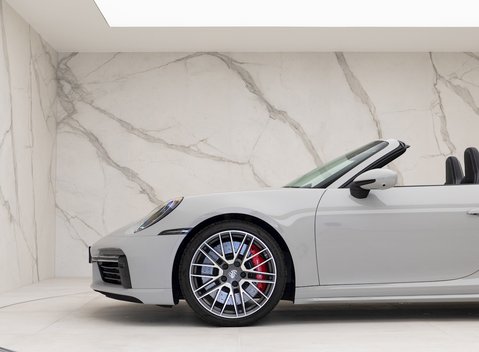 Porsche 911 Turbo Cabriolet (992) 26