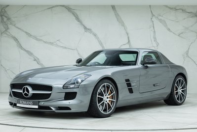 Mercedes-Benz SLS AMG