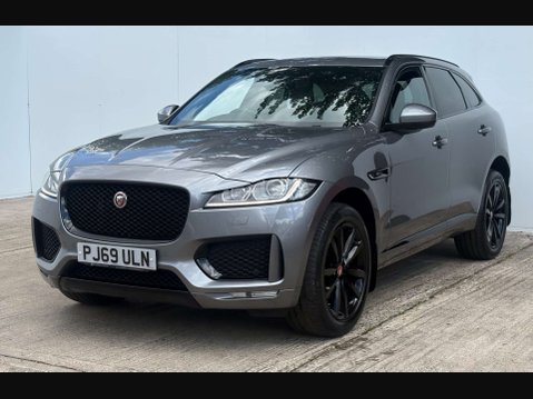 Jaguar F-Pace 2.0 F-PACE Chequered Flag AWD D Auto 4WD 5dr 40